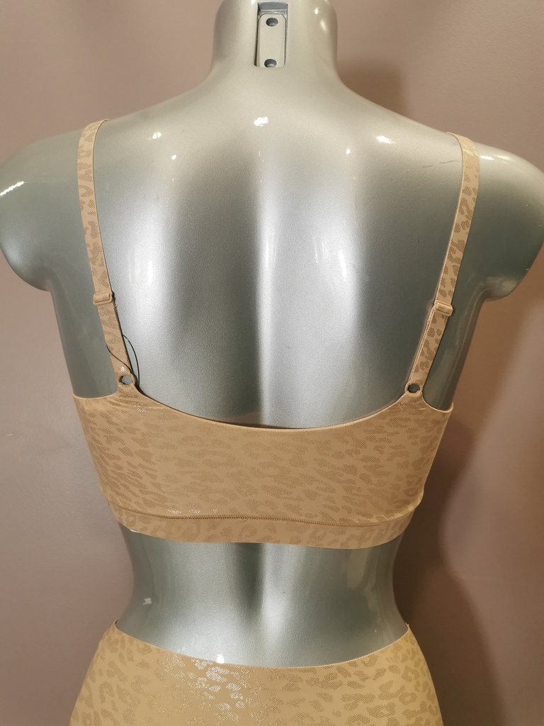 Soutien gorge brassière paddé sans armatures Chantelle Soft stretch beige doré C16A10-0WU