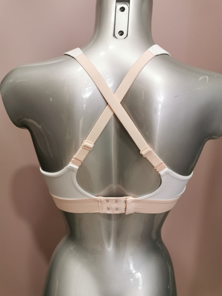 Soutien gorge sport Triumph Triaction Extreme Lite Blanc