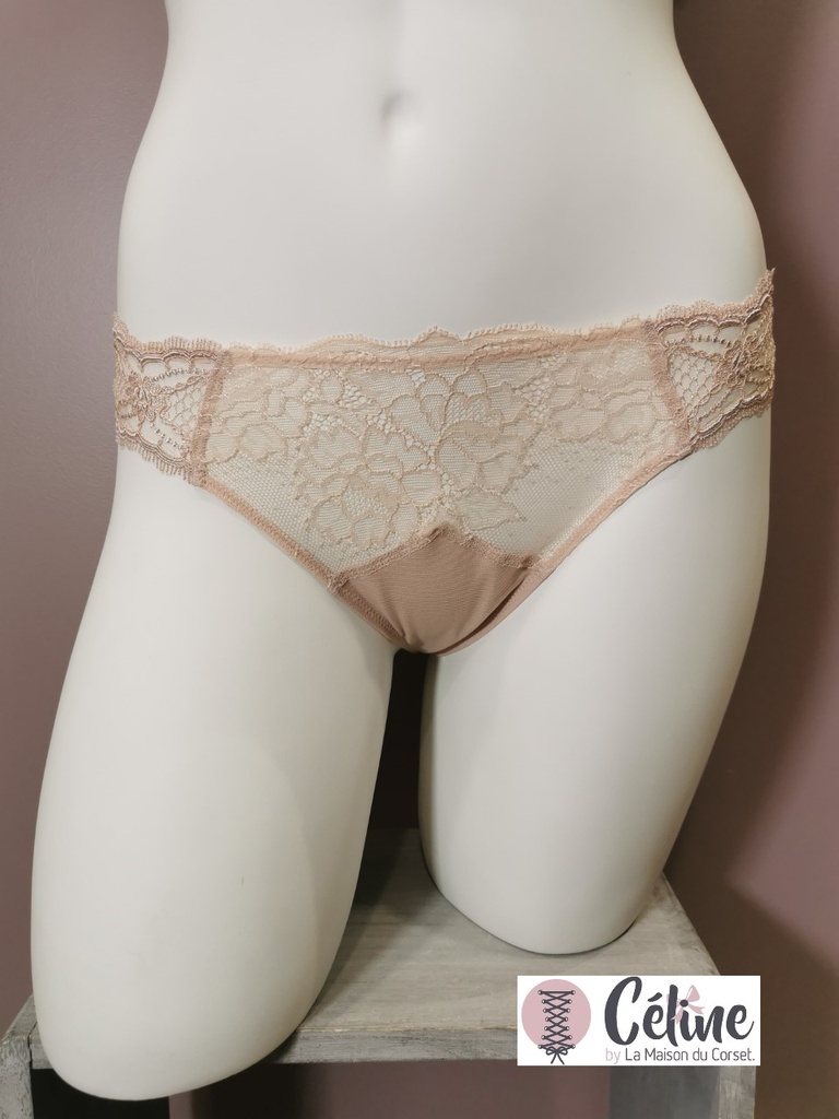 String Lise Charmel Sublime en dentelle  ACH0013 nude